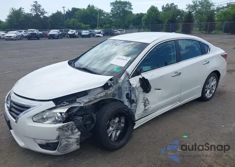 2015 Nissan Altima 2.5 Sv z USA, uszkodzony, nr VIN 1N4AL3AP1FC166730